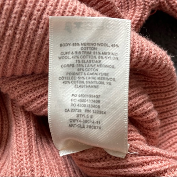 Sweater - Picture 6 of 6